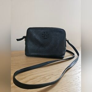 Tory Burch Taylor Pebbled Leather | Camera Crossbody Bag | Black | Gold Hardware